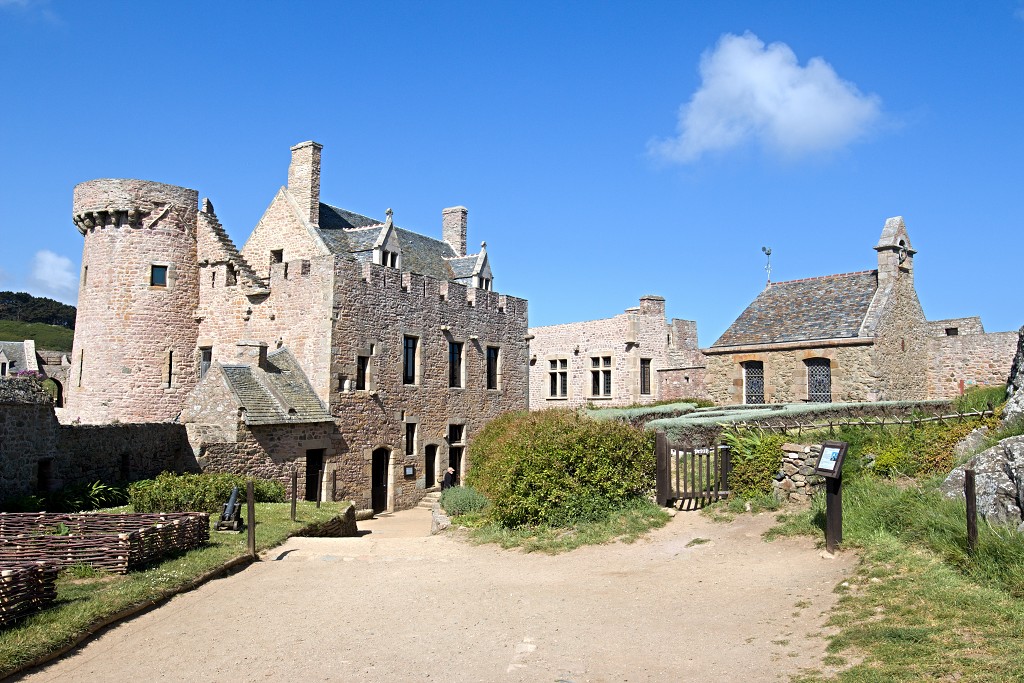 fort la latte Roche Goyon kasteel chateau hdr france frankrijk bretagne cap frehel cote d'emeraude smaragdkust